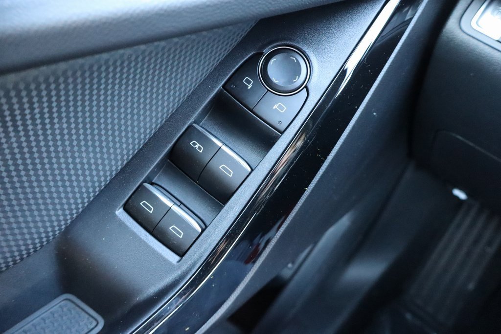 New 2026 Chevrolet Equinox RS w/ Convenience Package III image 21