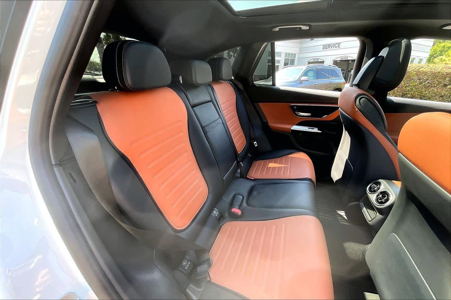 Certified 2025 Mercedes-Benz GLC 43 AMG 4MATIC image 21