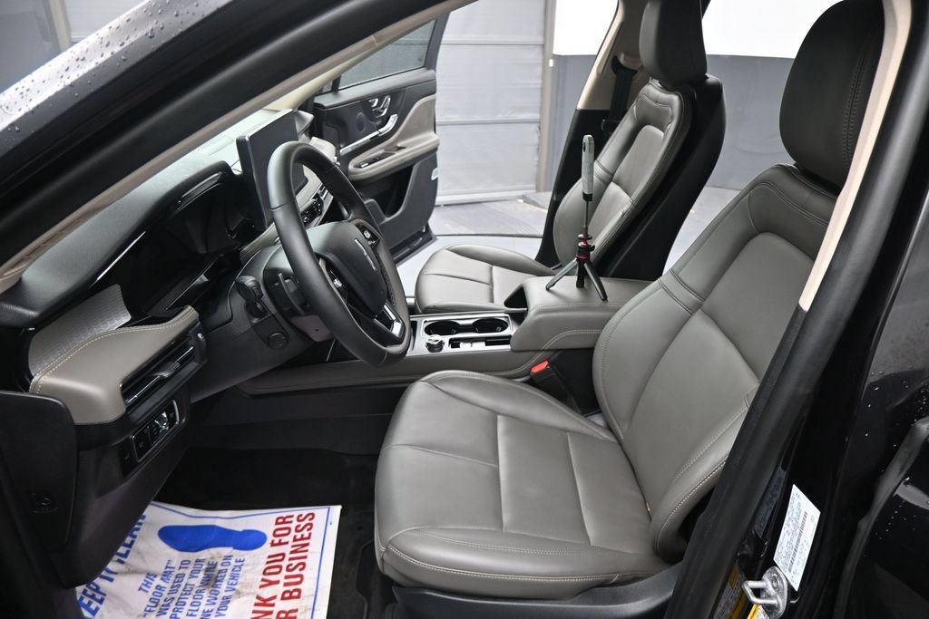 Used 2024 Lincoln Corsair FWD w/ Equipment Group 101A image 2