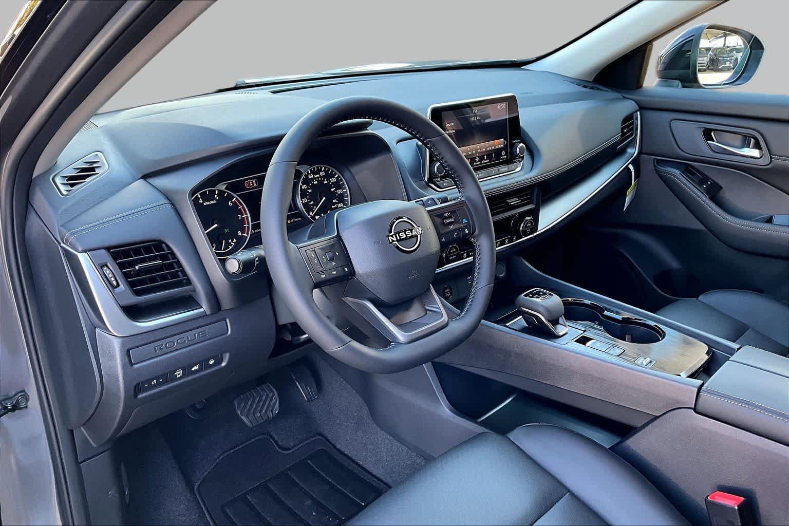 New 2027 Nissan Rogue Dark Armor FWD image 8
