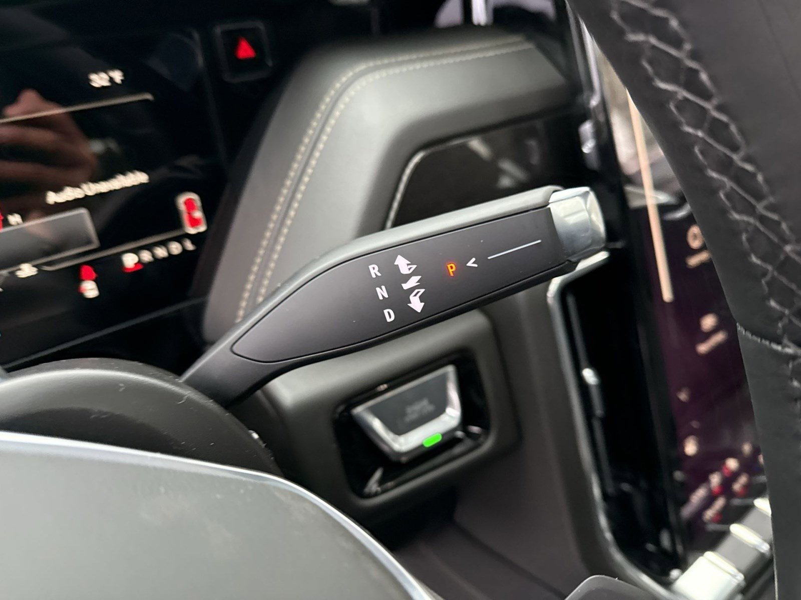 New 2026 GMC Yukon XL Elevation w/ Elevation Premium Package image 15