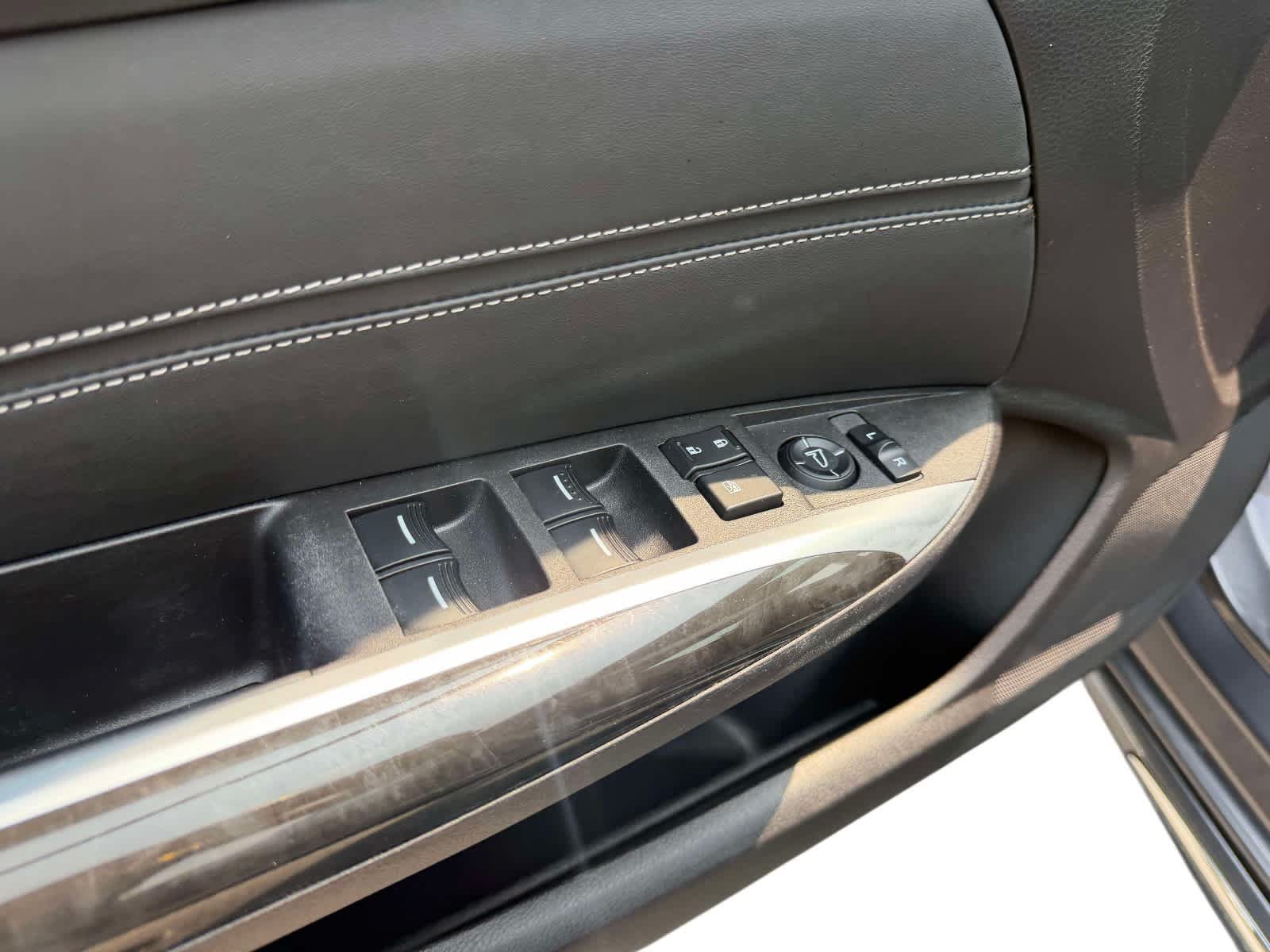 Used 2020 Acura TLX w/ Technology Package FWD image 22