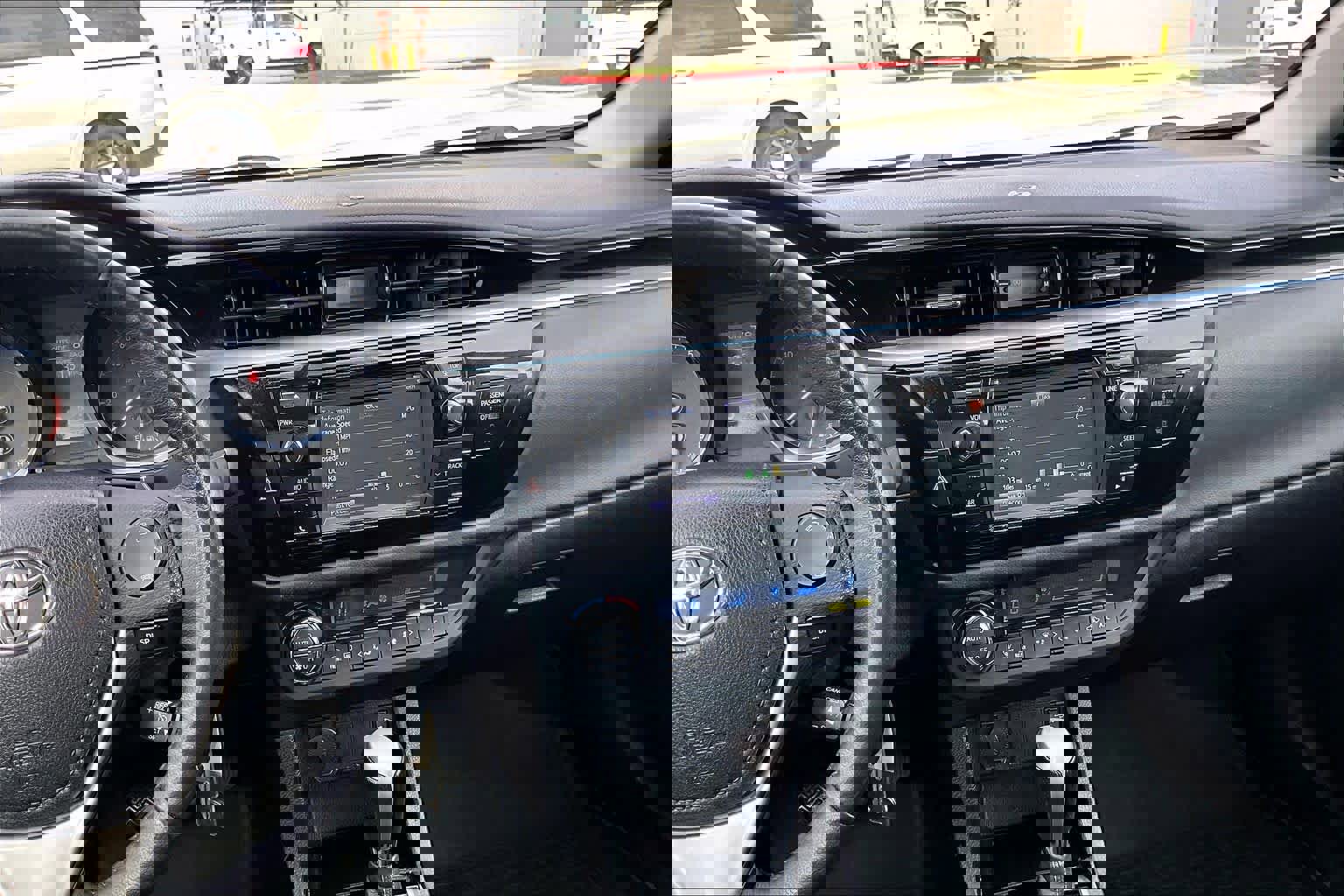 Used 2016 Toyota Corolla S image 7