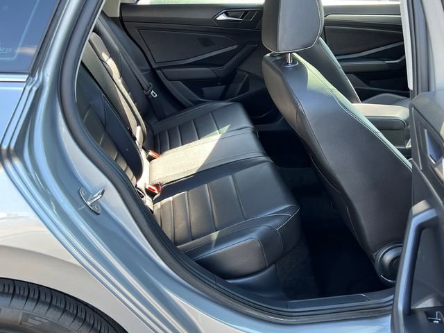 Used 2024 Volkswagen Jetta SE image 24