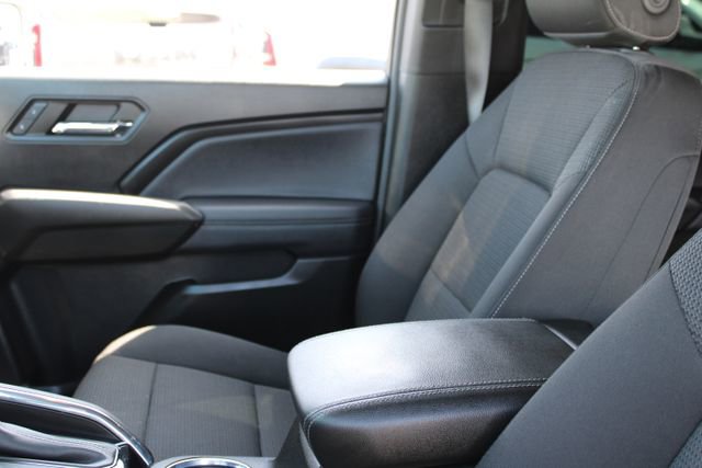 Used 2024 GMC Canyon Elevation image 28