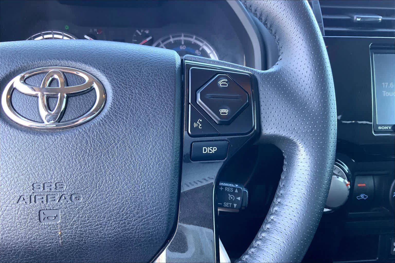 Used 2019 Toyota 4Runner TRD Off-Road Premium AWD/4WD image 25