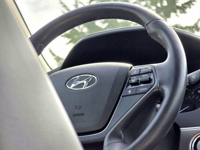 Used 2016 Hyundai Sonata Limited w/ Option Group 02 image 13