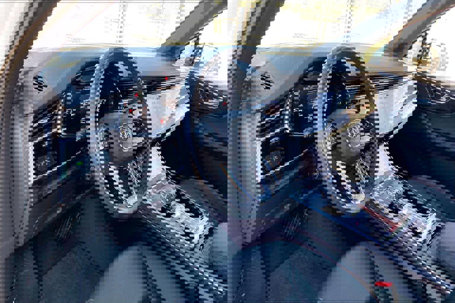 Used 2023 Audi Q7 Premium Plus image 15