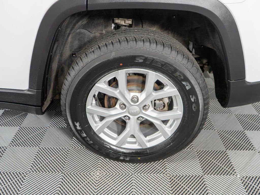 Used 2023 Jeep Grand Cherokee Limited image 26