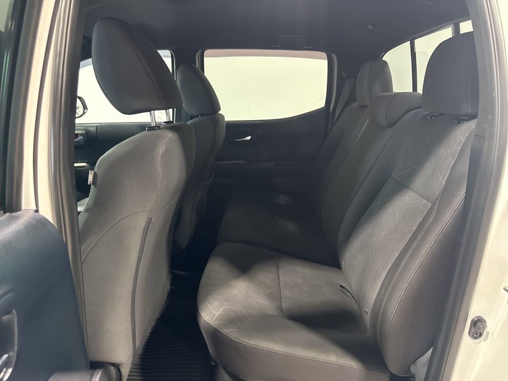 Used 2016 Toyota Tacoma TRD Off-Road w/ Towing Package RWD image 39