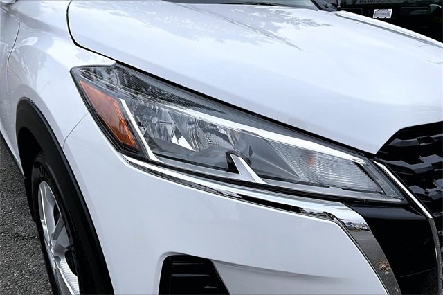 Certified 2024 Nissan Kicks S image 31