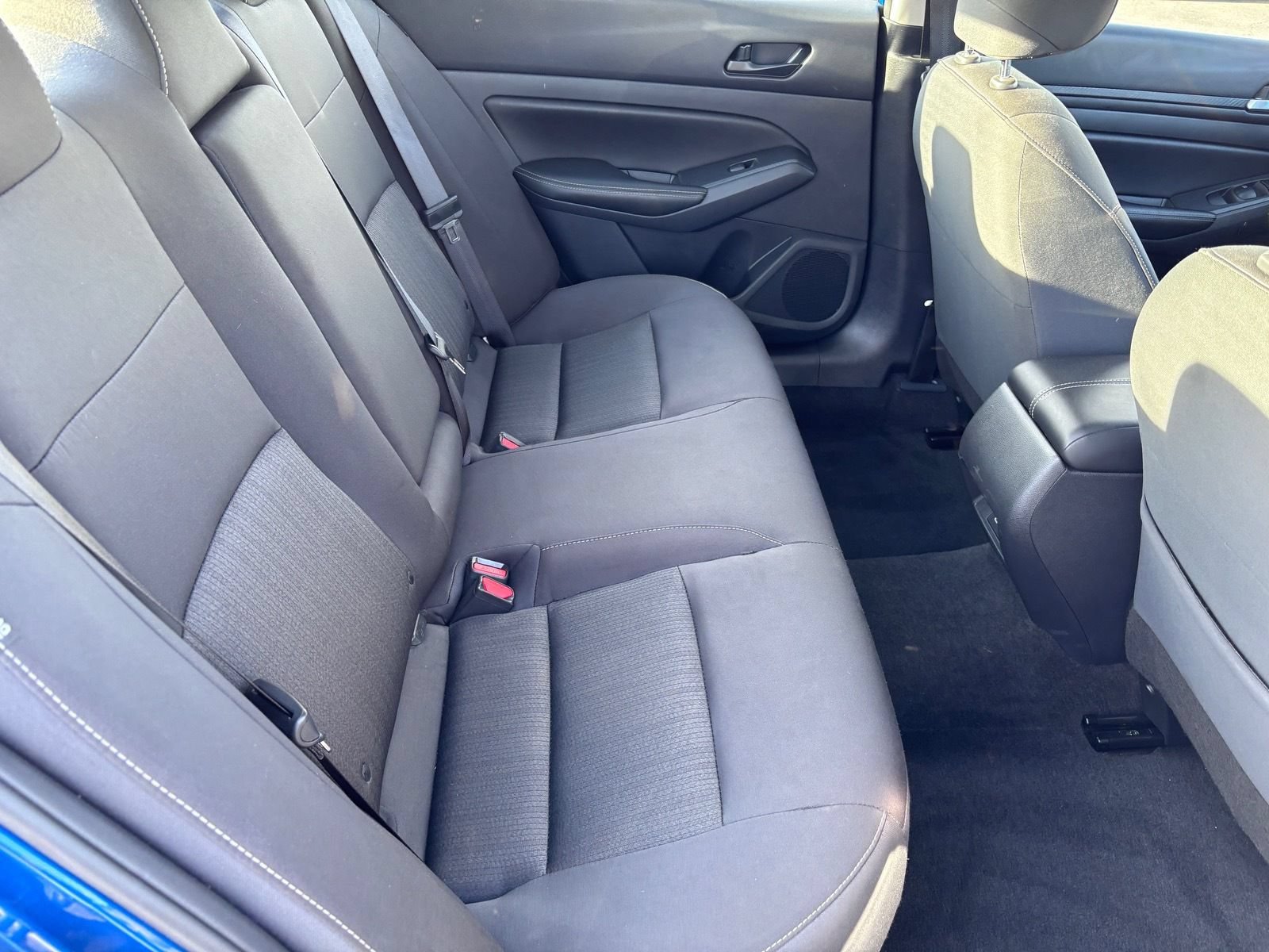 Used 2025 Nissan Altima 2.5 SV FWD image 15