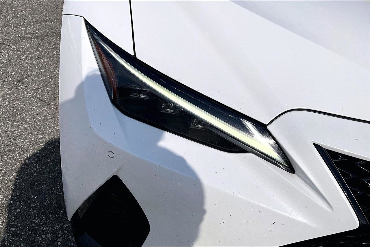 Used 2023 Lexus IS 350 F Sport AWD/4WD image 32