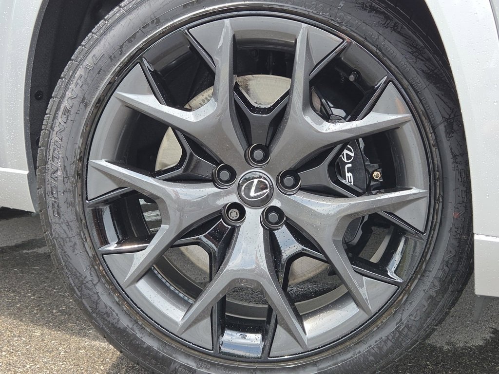 Certified 2025 Lexus TX 500h AWD w/ Technology Package image 28