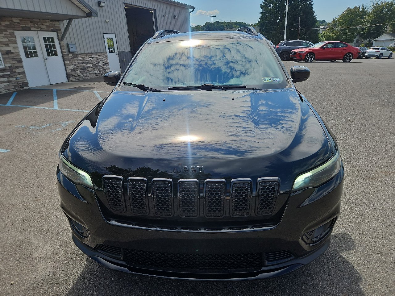 Used 2020 Jeep Cherokee Latitude Plus image 10
