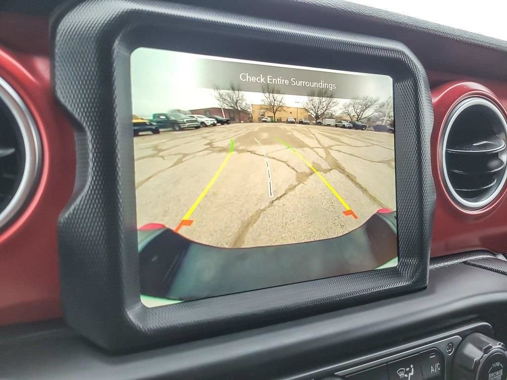 Used 2023 Jeep Gladiator Rubicon AWD/4WD image 17