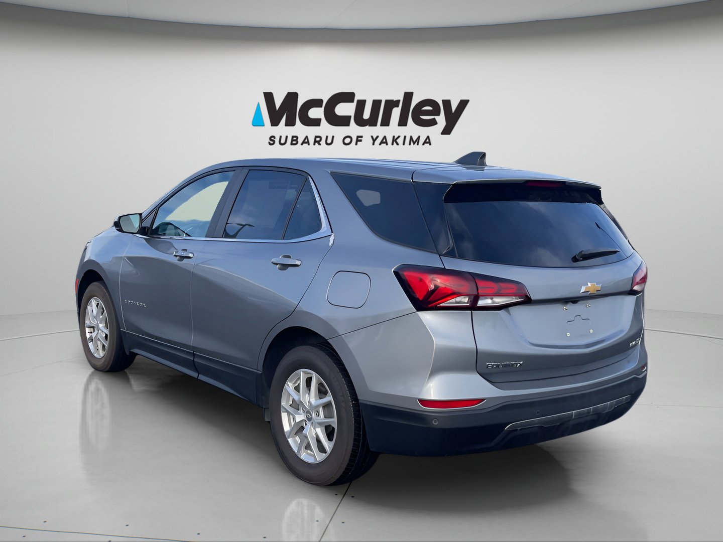 Used 2024 Chevrolet Equinox LT image 3