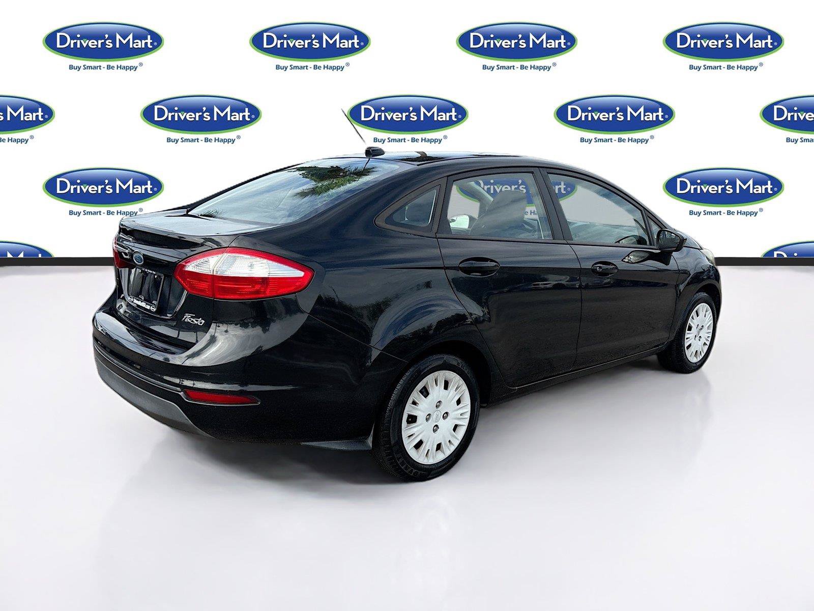 Used 2015 Ford Fiesta S FWD image 7
