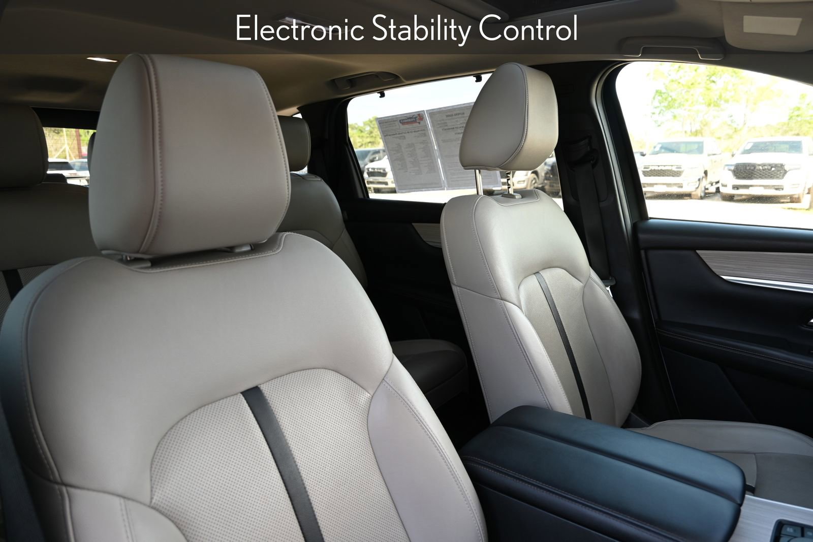 Used 2024 MAZDA CX-90 3.3 Turbo w/ Preferred Plus image 32