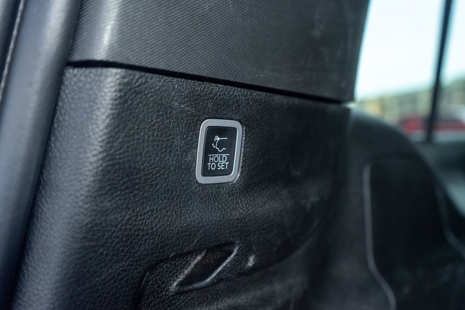 Used 2023 Jeep Wagoneer L Series II image 10