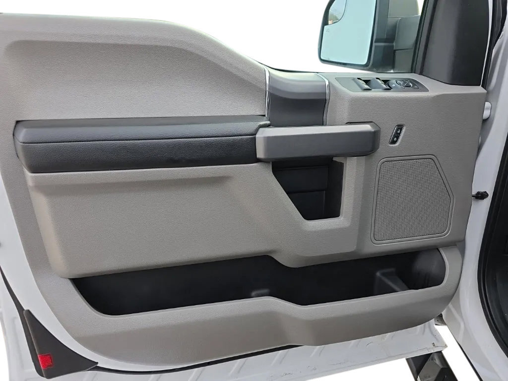 Used 2016 Ford F150 XLT w/ Equipment Group 301A Mid AWD/4WD image 12