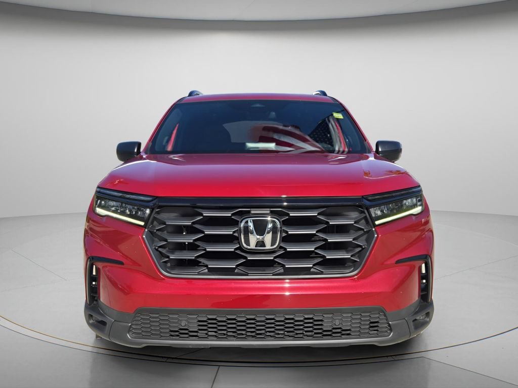 Certified 2024 Honda Pilot Sport image 4