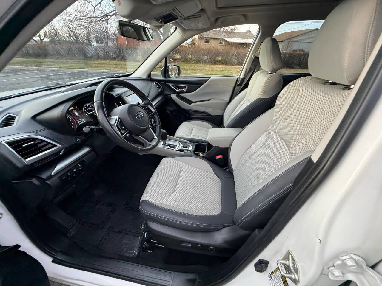 Used 2021 Subaru Forester Premium image 9