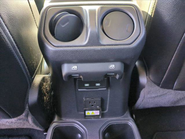 Used 2023 Jeep Gladiator Sport AWD/4WD image 17