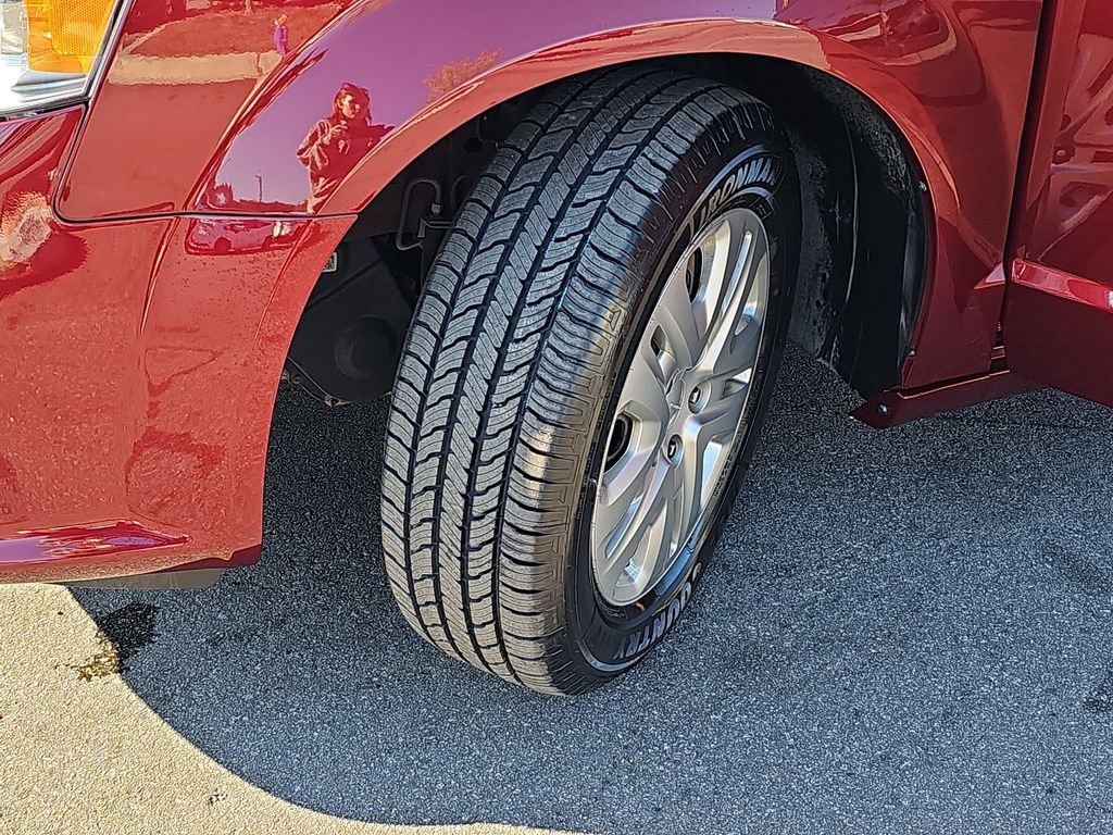 Used 2020 Dodge Grand Caravan SE w/ UConnect Hands-Free Group image 34