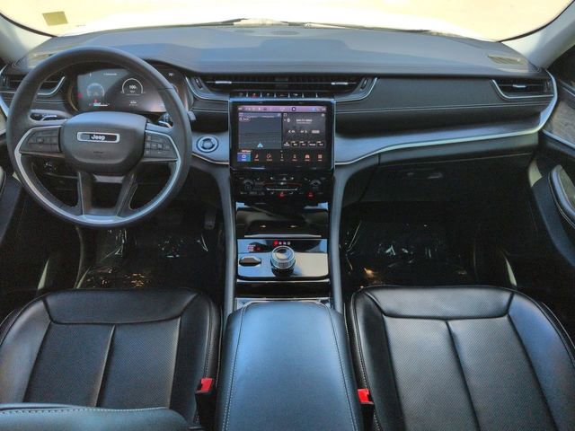 Used 2023 Jeep Grand Cherokee Limited w/ Luxury Tech Group II AWD/4WD image 15