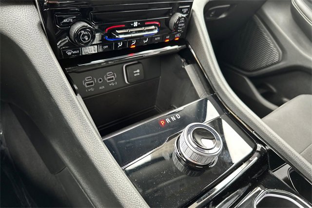 Certified 2023 Jeep Grand Cherokee L Laredo w/ Trailer Tow Group (B) image 29