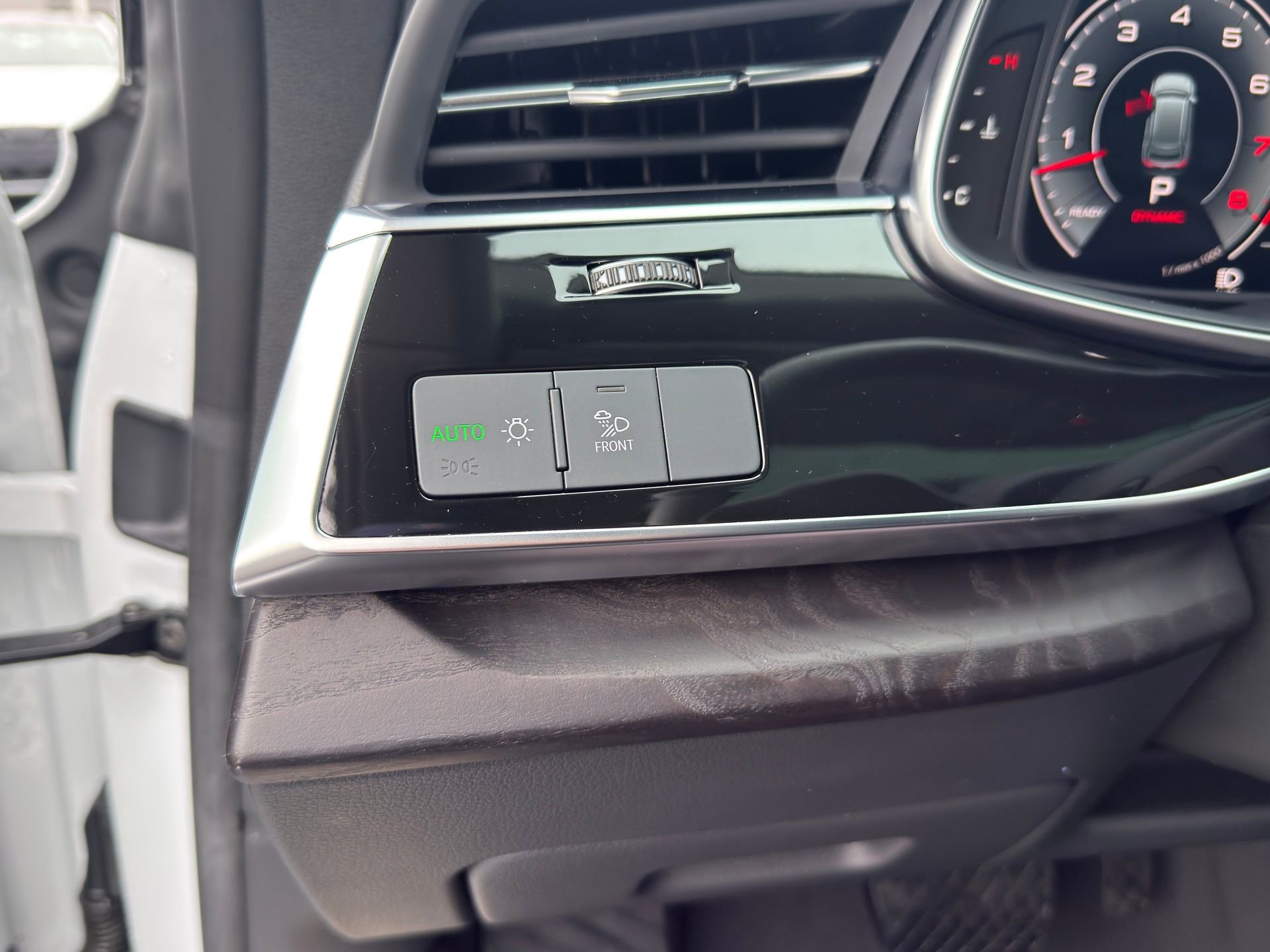 Used 2023 Audi Q8 Premium w/ Convenience Package image 21