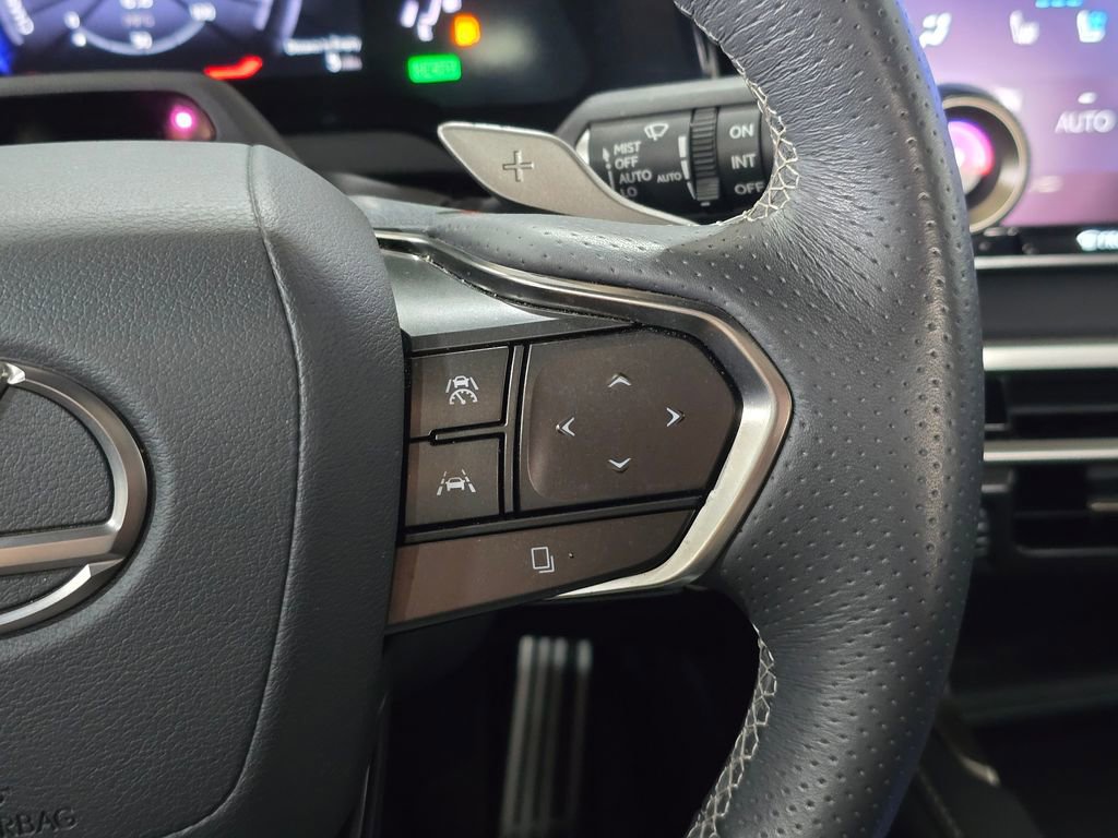 Used 2023 Lexus RX 500h F Sport w/ Accessory Package (Z1) image 17