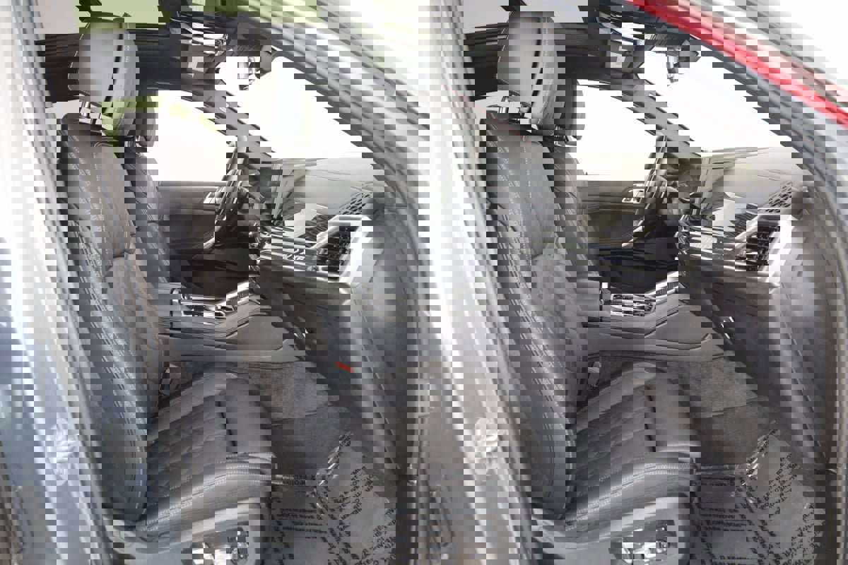 Used 2024 BMW X6 xDrive40i w/ Premium Package image 10