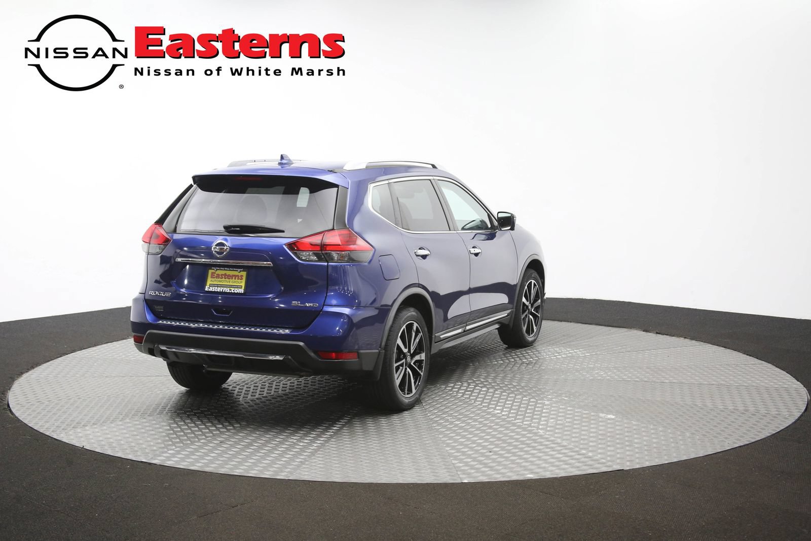 Used 2017 Nissan Rogue SL w/ SL Premium Package AWD/4WD image 39