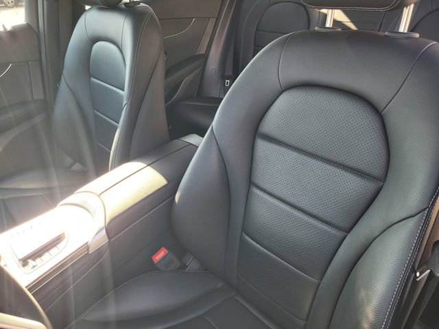 Used 2022 Mercedes-Benz GLC 300 4MATIC image 11