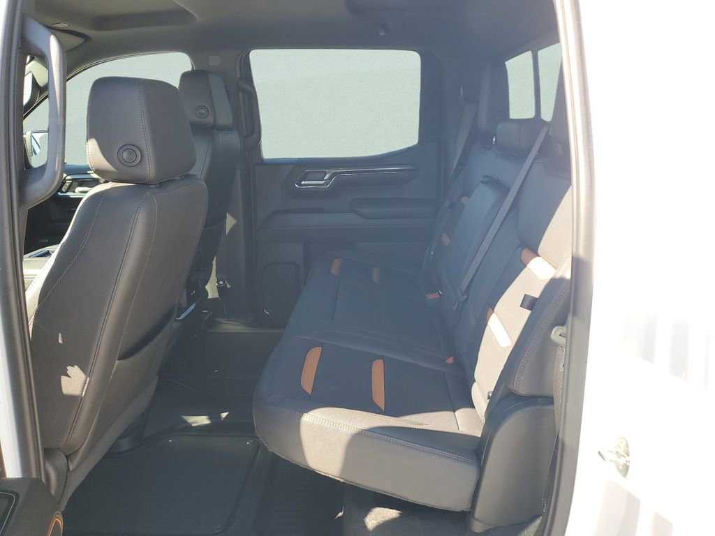 Used 2022 GMC Sierra 1500 AT4 w/ AT4 Preferred Package image 13