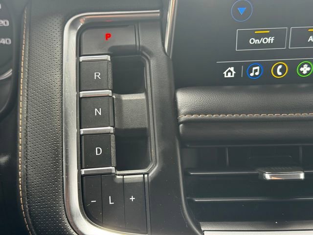 Used 2021 GMC Yukon AT4 w/ LPO, Illumination Package AWD/4WD image 35