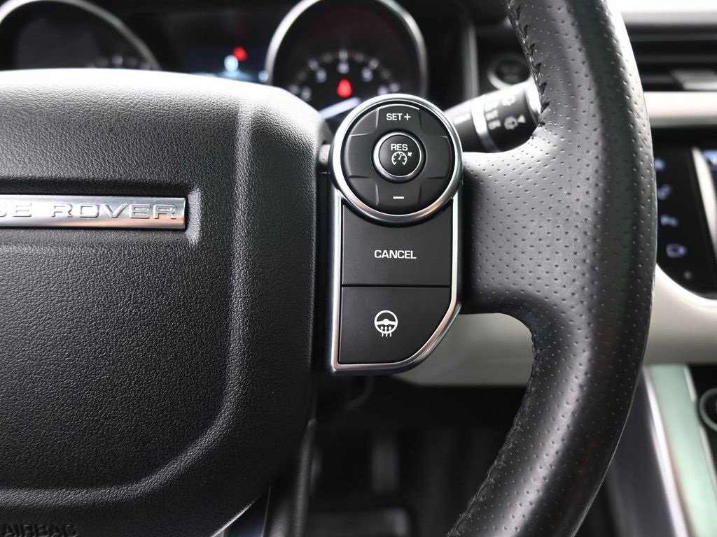 Used 2016 Land Rover Range Rover Sport HSE image 2