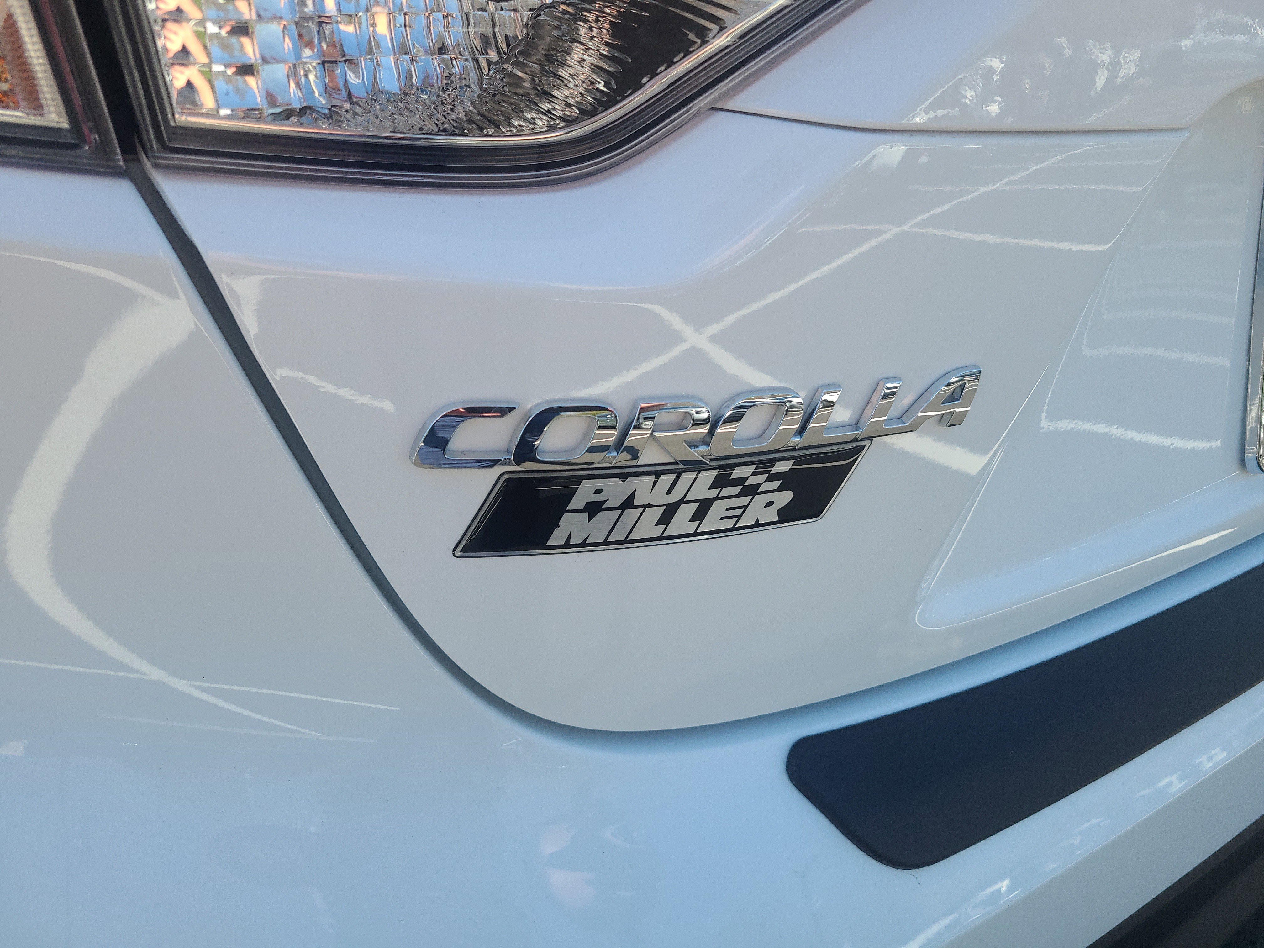 Certified 2025 Toyota Corolla LE image 28