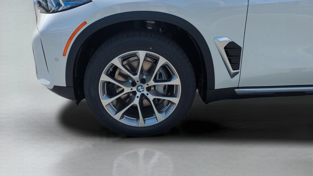 New 2026 BMW X5 xDrive40i w/ Climate Comfort Package AWD/4WD image 10