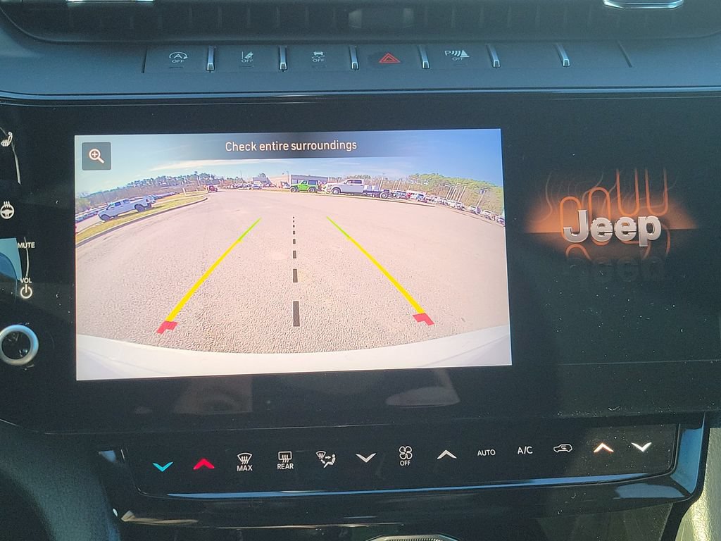 New 2026 Jeep Grand Cherokee Altitude AWD/4WD image 25