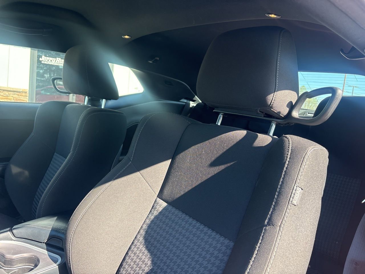 Used 2022 Dodge Challenger GT image 3