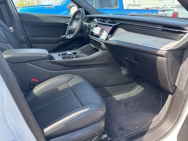 New 2026 Jeep Cherokee Limited image 9