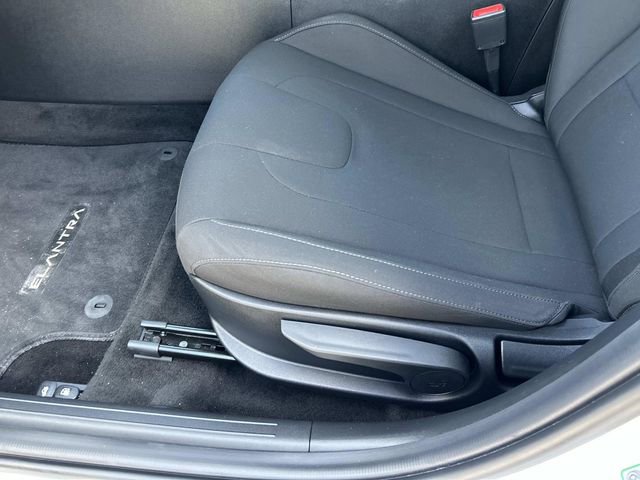 Certified 2025 Hyundai Elantra Sport FWD image 21