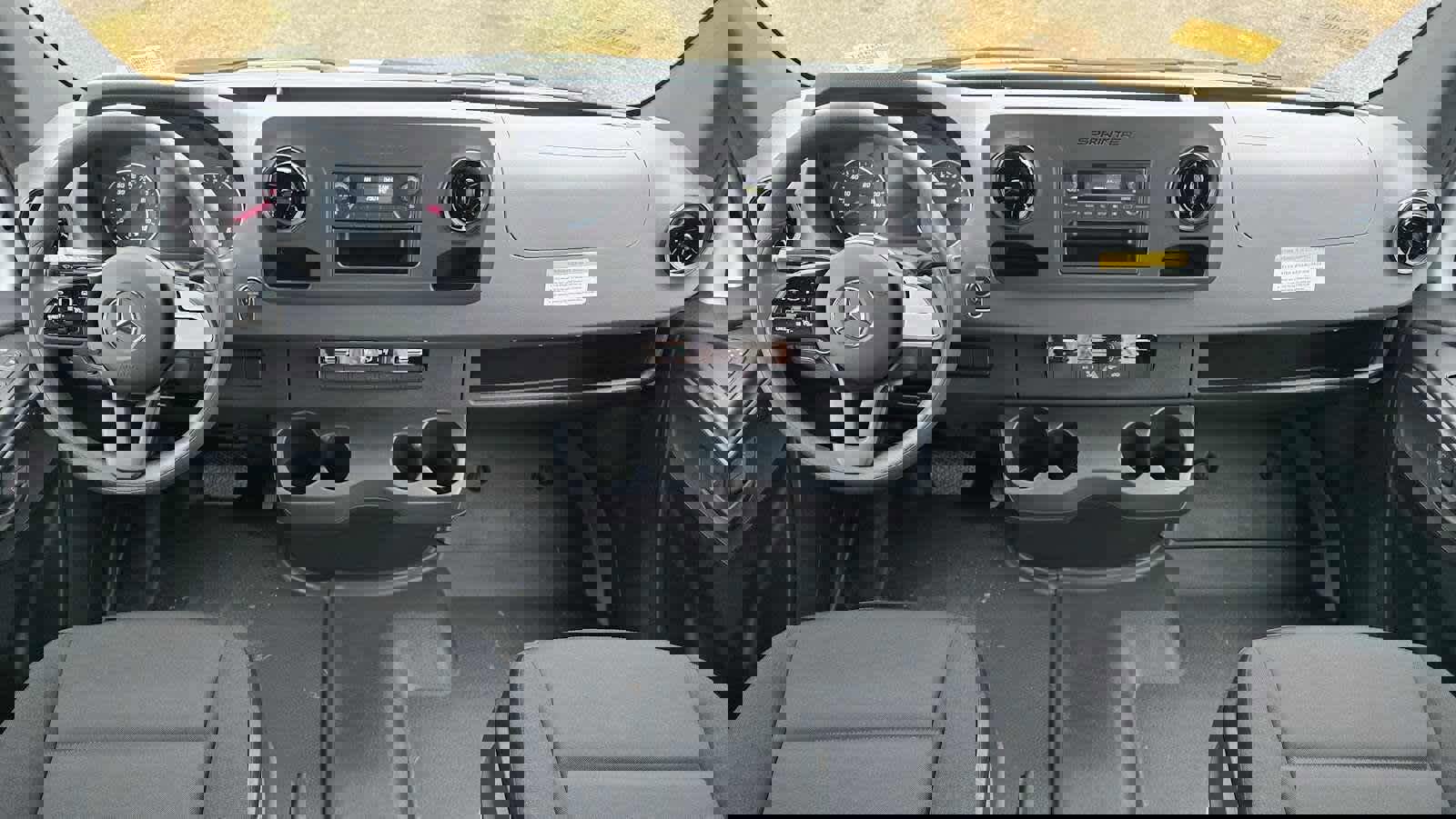 Used 2024 Mercedes-Benz Sprinter 4500 image 17