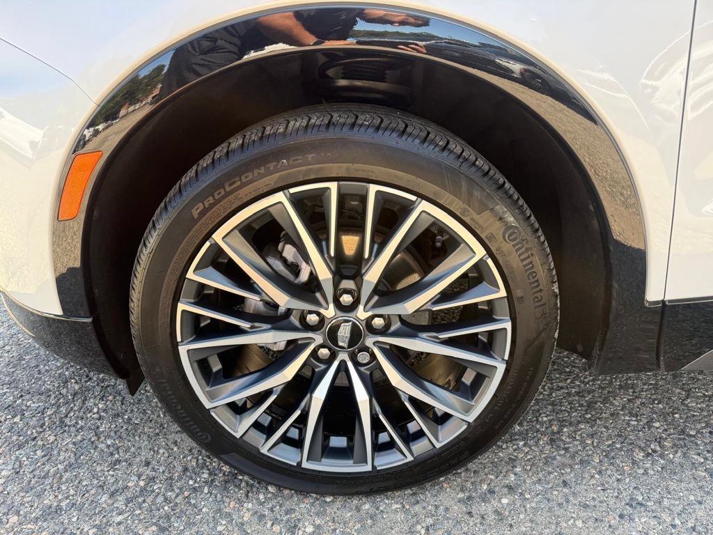 Used 2024 Cadillac XT4 Sport AWD/4WD image 11