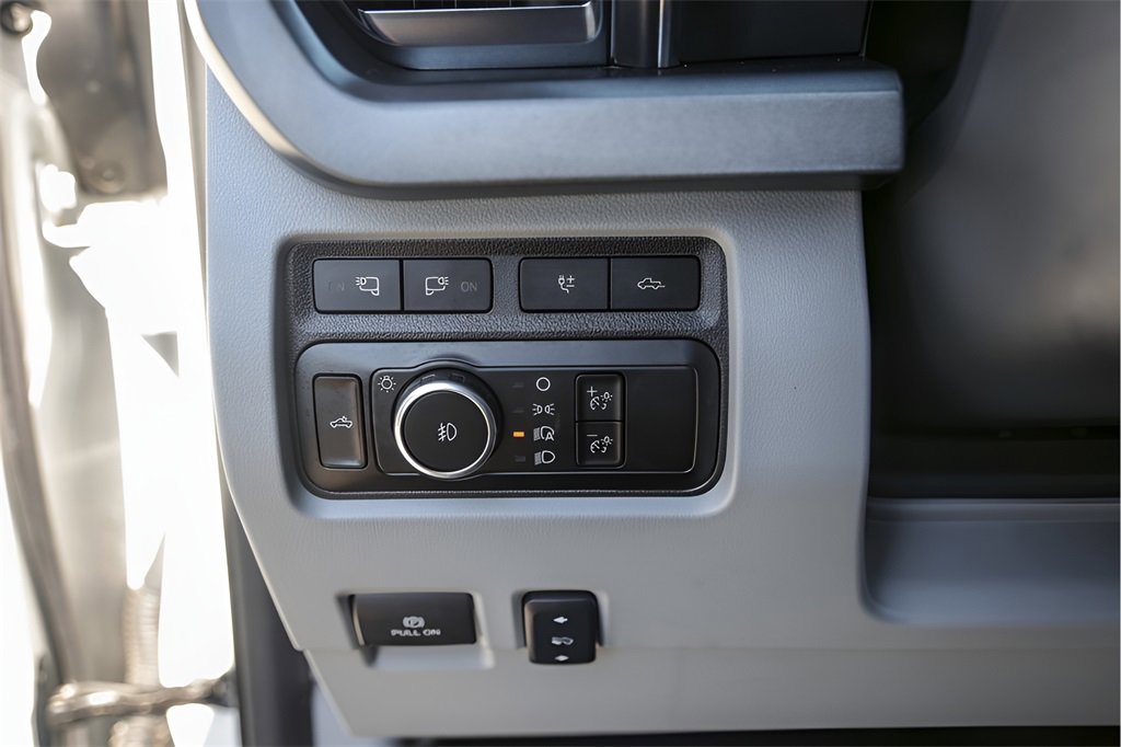 Used 2024 Ford F450 Limited w/ FX4 Off-Road Package image 18