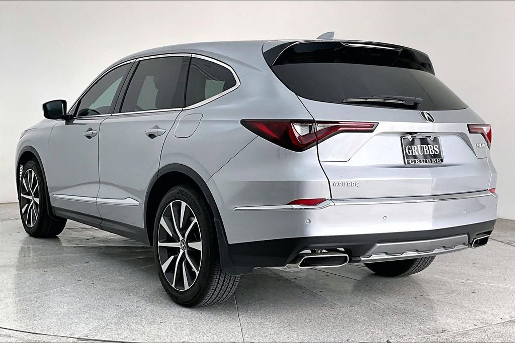 Used 2026 Acura MDX FWD w/ Technology Package image 2