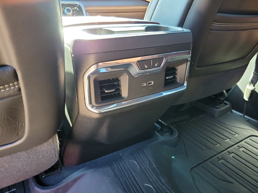 Used 2024 GMC Sierra 2500 Denali Ultimate AWD/4WD image 11